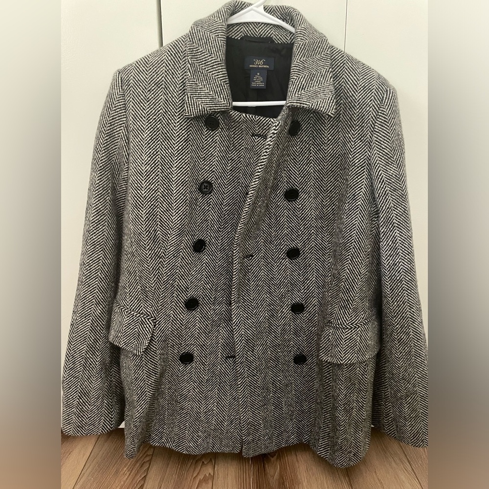 Brooks Brothers 346 Women’s double breasted wool blazer.